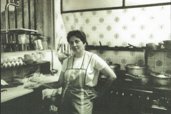 Inés Llanos cocinando Restaurante Zara