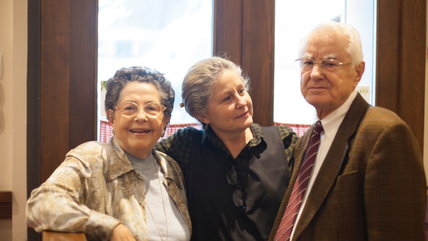 Inés, Pepe e Inés hija en Restaurante Zara